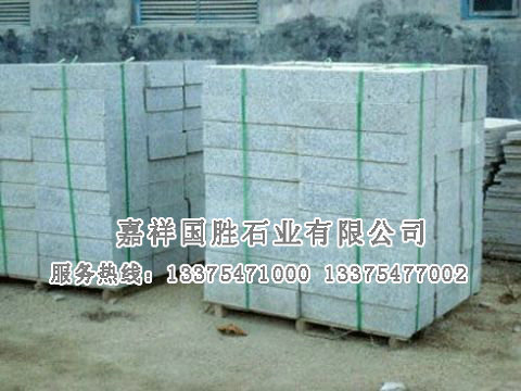 點(diǎn)擊查看詳細(xì)信息<br>標(biāo)題：路沿石 閱讀次數(shù)：2335